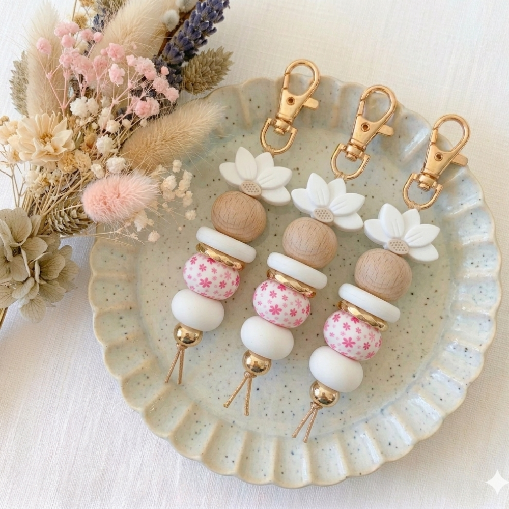Desert Sun Keychain – Cream Half Dasiy & Pinks & Cream