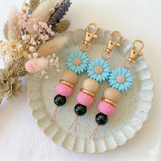 Sky Daisy Keychain – Embossed Pink & Bold Blue Bloom